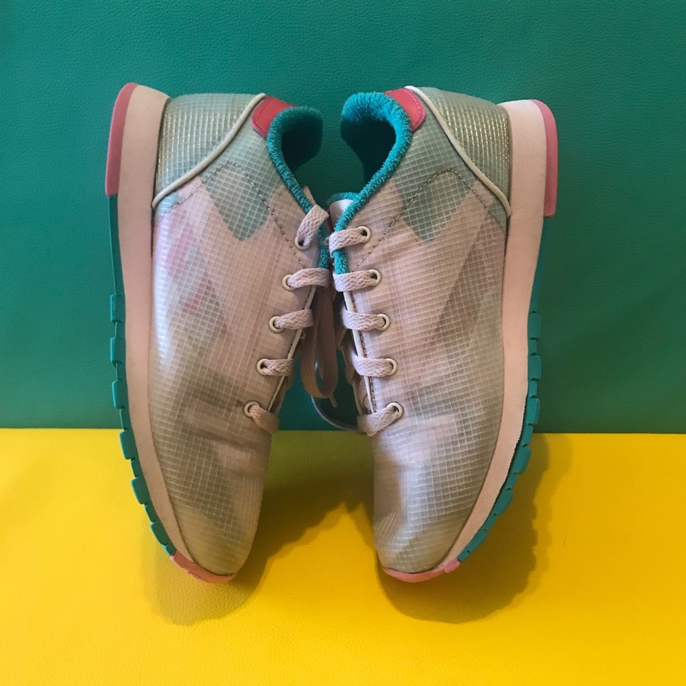 Kids Reebok Shoes - Picture 6 of 8